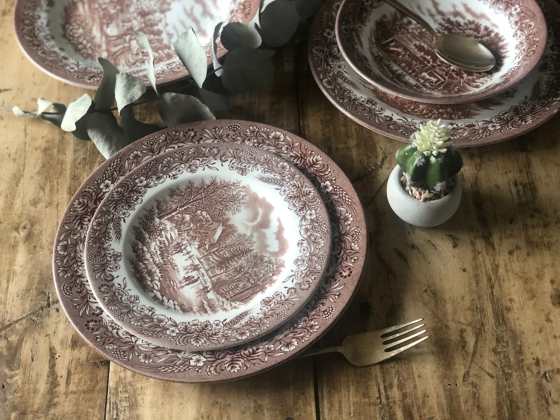 Assiettes creuses Churchill Marron