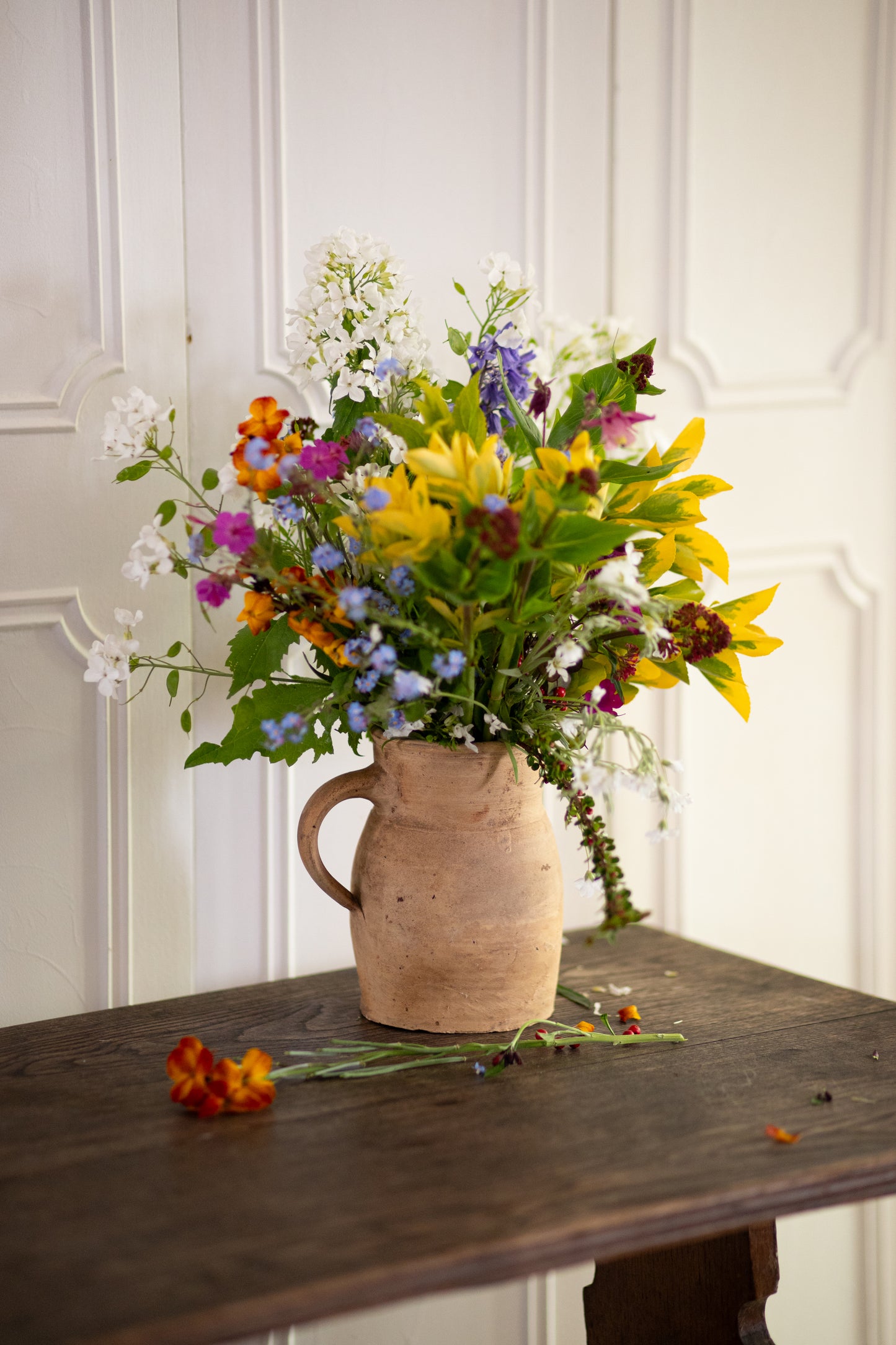 Pichet en terre ancien #id11