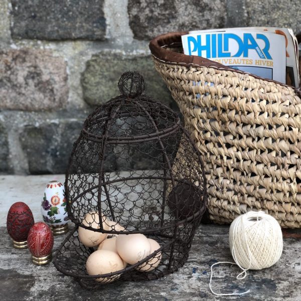panier oeuf ancien fer