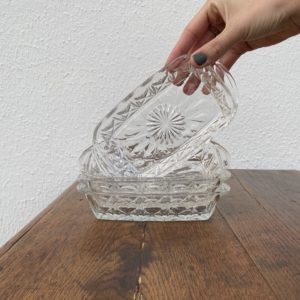 Ramequin rectangle en verre ciselé