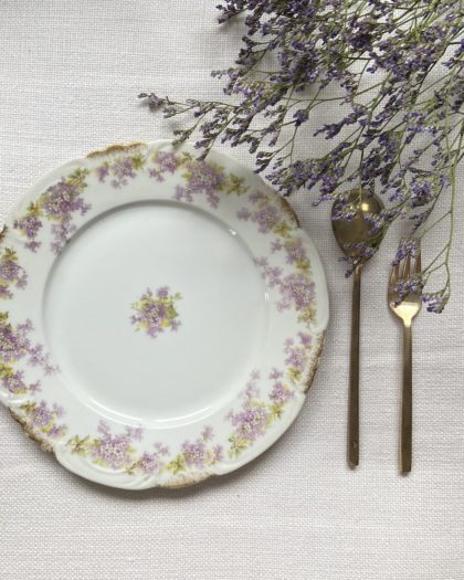 porcelaine fine violette